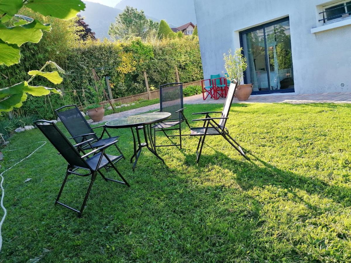 Appartement Lumineux A Voreppe Avec Piscine Exterior photo